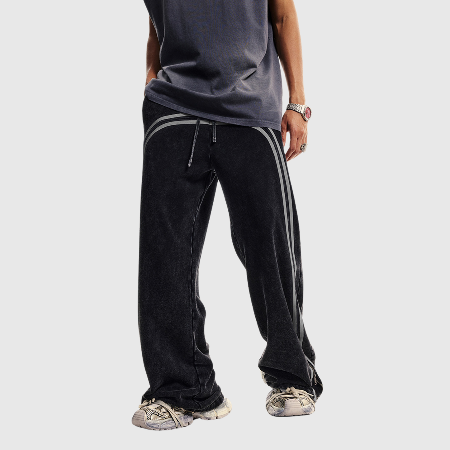 BAGGY SWEATPANTS